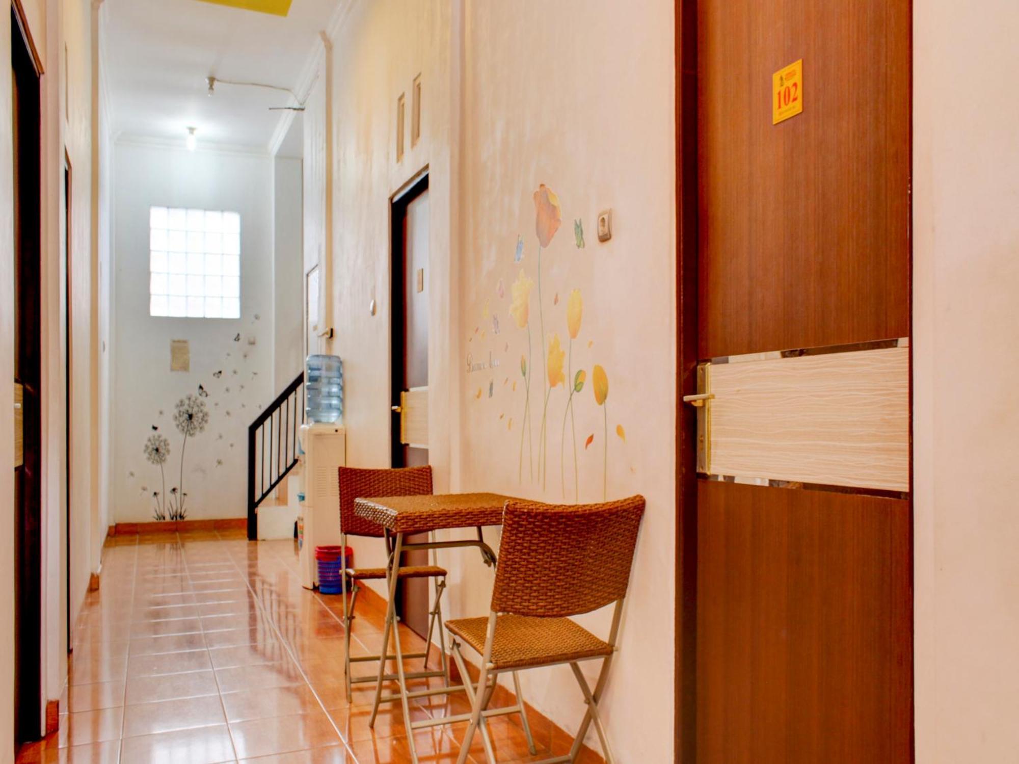 Oyo 3855 Homestay Semata Wayang Syariah Banjarbaru Екстериор снимка